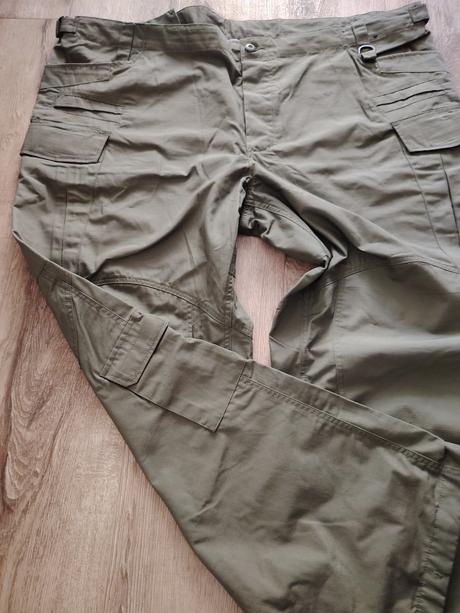 Nohavice helikon, 40