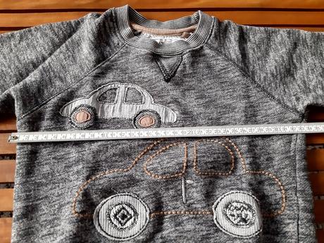 Mikinka s nasitymi autickami, next,92