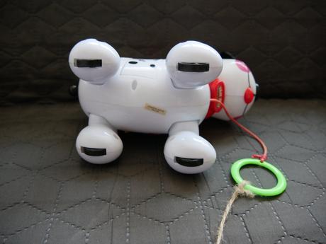 Plastový pes so zvukmi, 