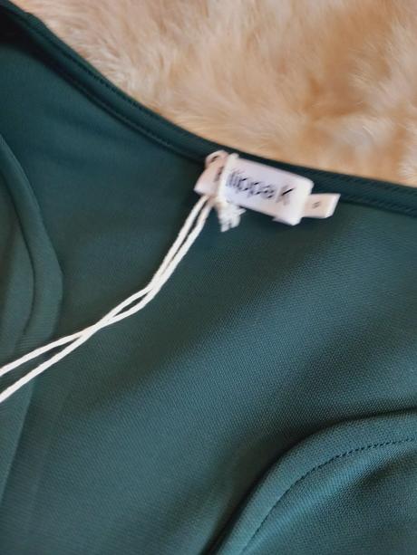 Smaragdovo zelene saty filippa k, s