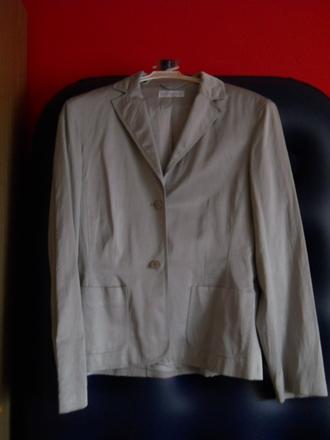 Strieborné sako, 36