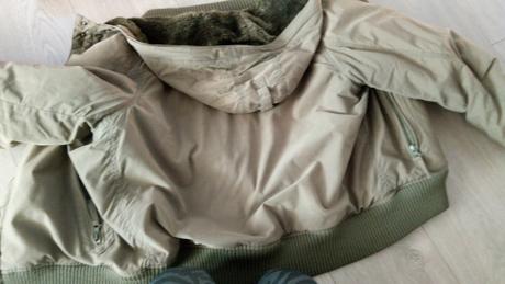 Zelená bunda s kožušinkou, l