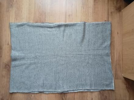 1x oblečený tunelovy šál, h&m