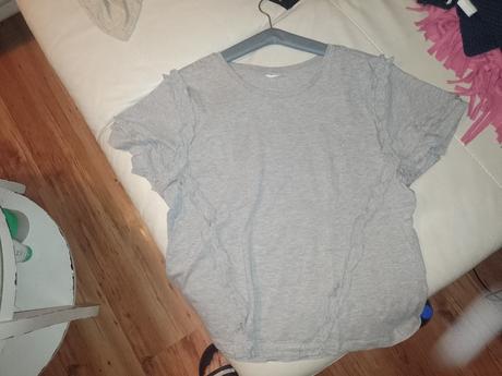 Romantické tricko, l