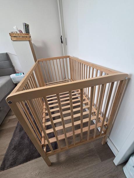 Detská drevená postieľka, šírka (cm): 60,dĺžka (cm): 120