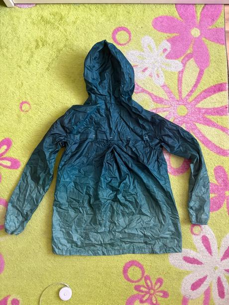 Nepremokavá bunda, decathlon,164
