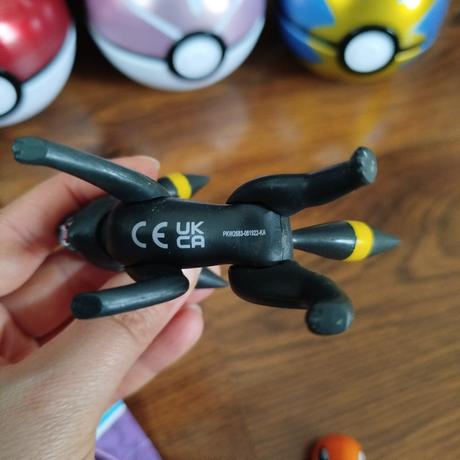 Balík hračiek pokémon,