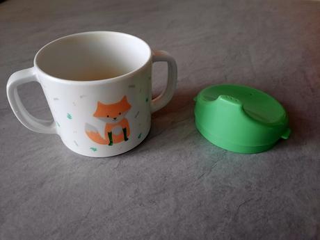 Hrnček líška s náustkom, 