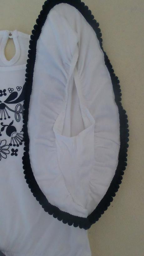 Biele vzorované tričko, h&m,122