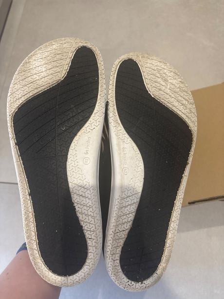 Be lenka v42, be lenka,42