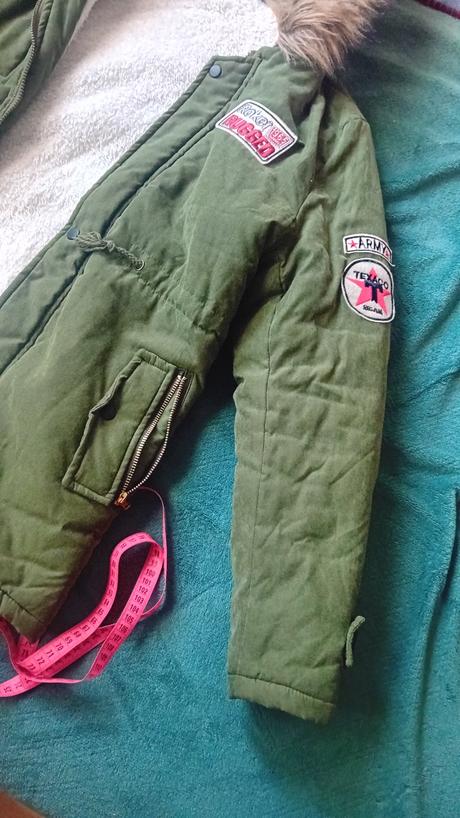 Nová zimna bunda veľkosť xl ale podla mňa uni, xl