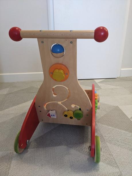 Učiaci vozík, choditko od hape,