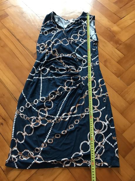 Dámske krásne šaty, 42