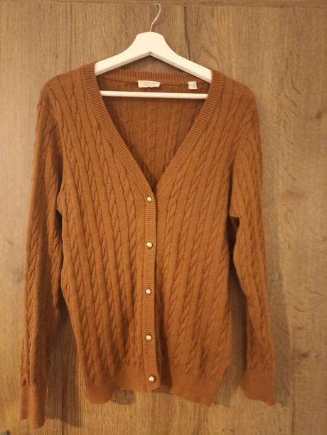 Hnedý sveter, tchibo,44