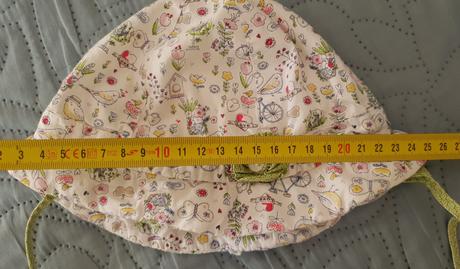 Klobúk dievčenský, velkosť 49 cm, <50