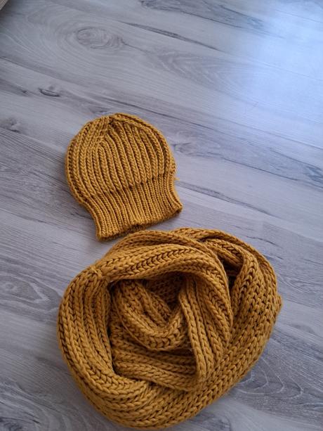 Sada šál a čiapka, camaieu