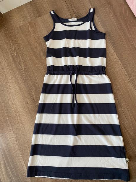 Dlhé šaty, pompdelux,110