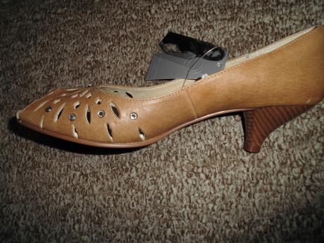 Topánky nenosené, 40