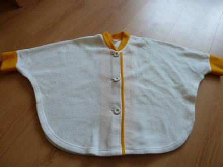 Dievčenská pelerínka, 104