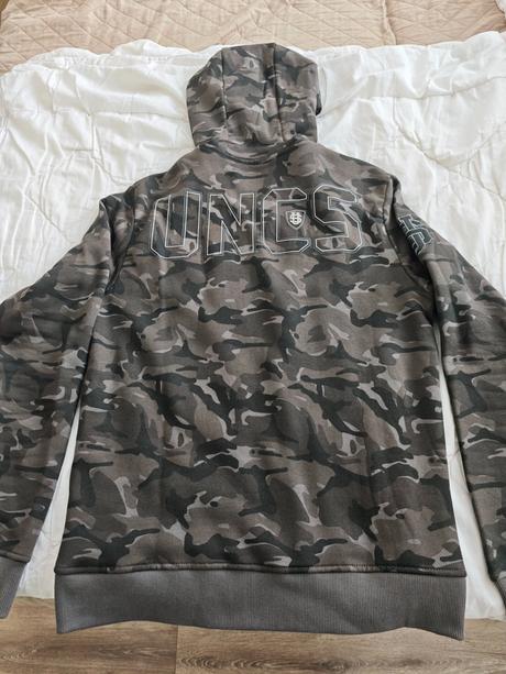 Predám čisto novú mikinu značky uncs, 50