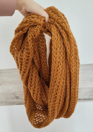 Pletený nekonečný šál, 