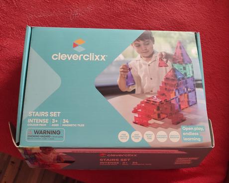Cleverclixx intense magnetická stavebnica so schod,
