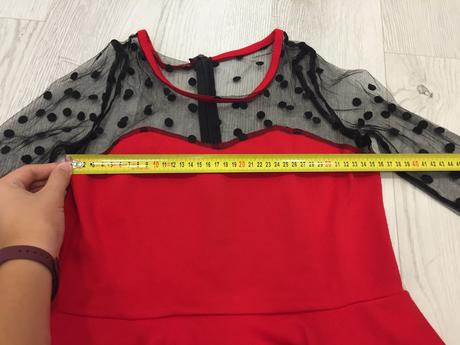 Šaty so sieťkovými rukávmi, xs