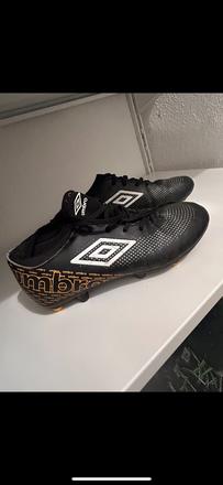 Kopačky umbro, 33