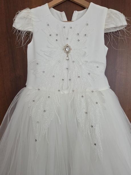 Šaty na prvé sväté prijímanie, 146