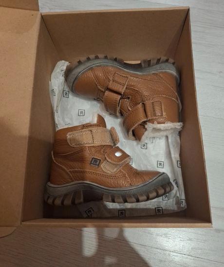 Rak kvalitne cizmy, rak,21