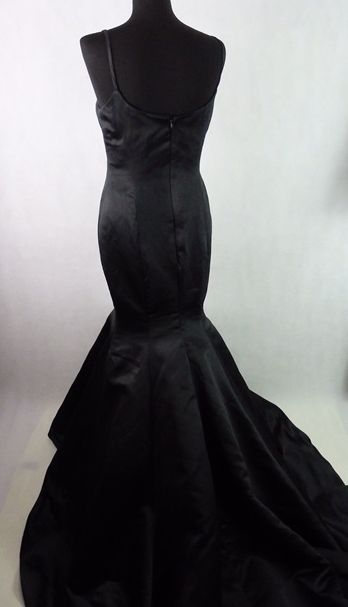 Luxusné čierne spoločenksé šaty, 40