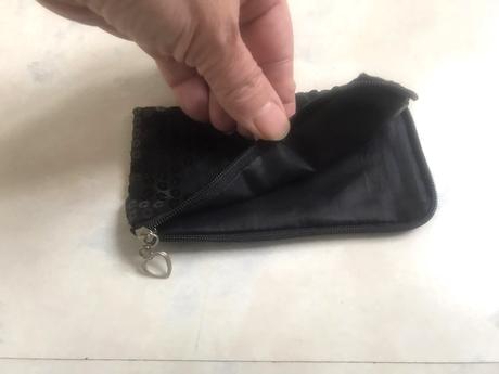 Trblietavá taštička, 