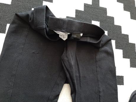 Praktické teplejšie čierne legínky hm 8-9r., h&m,134