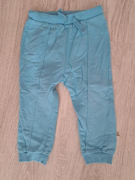 Svetlomodré tepláky, sinsay,92