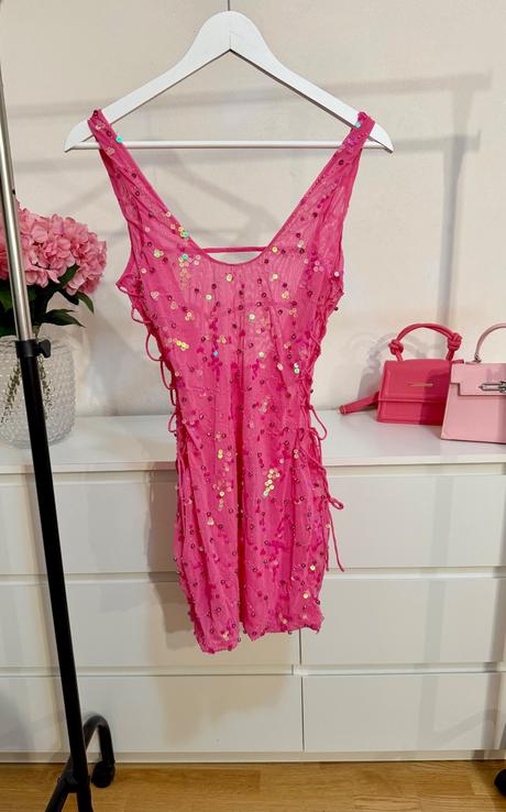 Luxusné oh polly ružové flitrové mini šaty, s