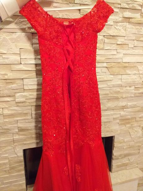 Luxusné spoločenské šaty, s