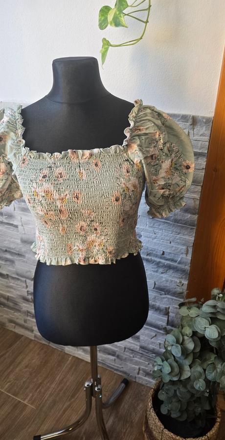 Crop top l, reserved,l