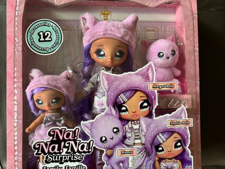 Na na na surprise rodinka lavender kitty, 