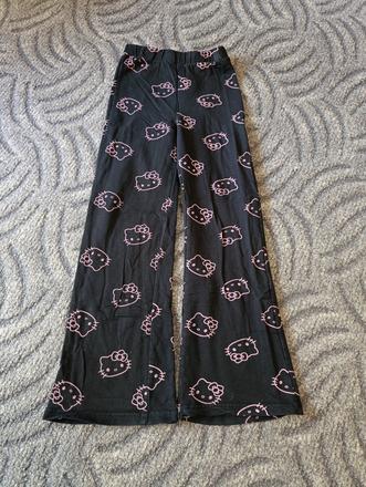 Legíny, hello kitty,146