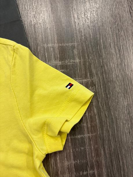 Tommy hilfiger letne tricko č.110, tommy hilfiger,110