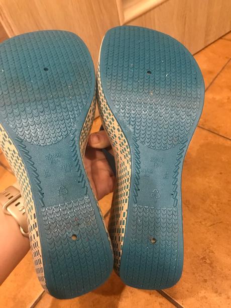 Slapky na platforme, 40