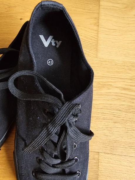 Cierne platenky/tenisky, 43