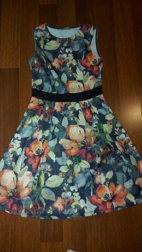 Šaty slávnostnejšie, 164