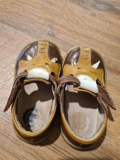 Sandalky, livie & luca,24