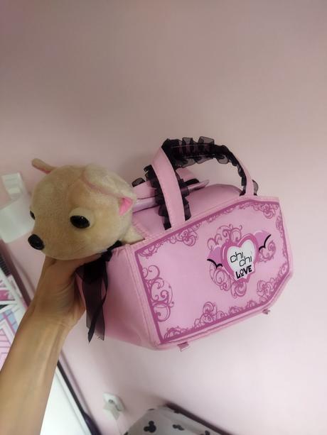 Chi chi love čivava v kabelke, 