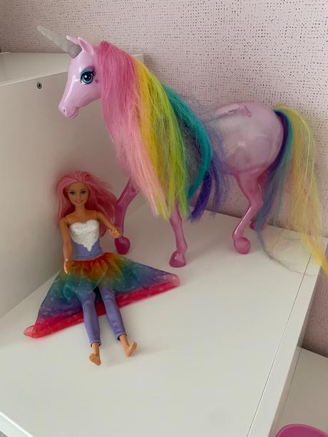 Kúzelny koník s barbie, 