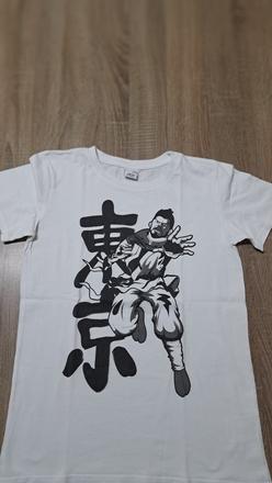 Tričko s čiernou potlačou, chapter young,170