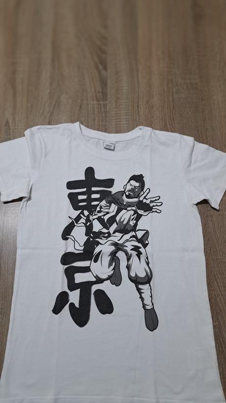 Tričko s čiernou potlačou, chapter young,170