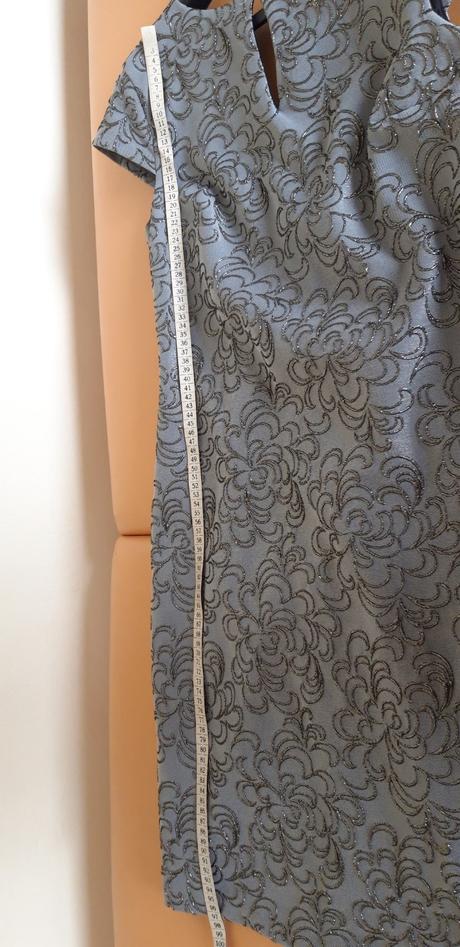 Spoločenské šaty, l