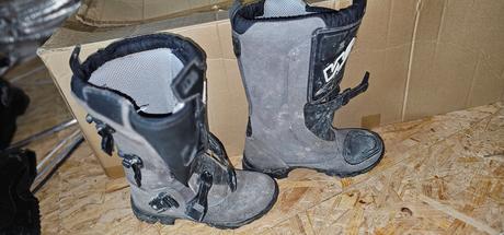 Čižmy na štvorkolku, 39